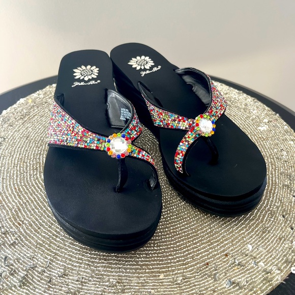 Yellowbox summer sandals with fabulous glitter! - Picture 2 of 4
